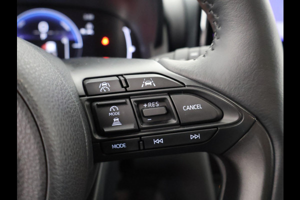 Toyota Yaris Cross 1.5 Hybrid 115 Dynamic | Stuur-/Stoelverwarming | Draadloze telefoonlader | Adaptieve Cruise Control |