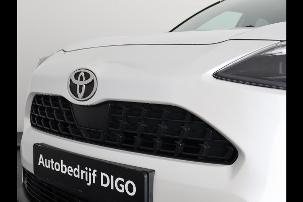 Toyota Yaris Cross 1.5 Hybrid 115 Dynamic | Stuur-/Stoelverwarming | Draadloze telefoonlader | Adaptieve Cruise Control |
