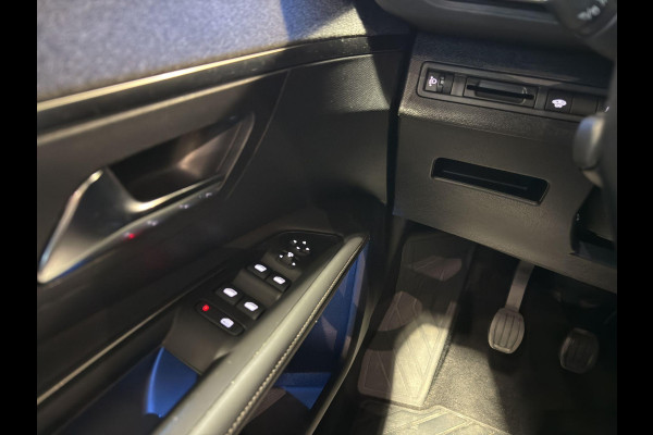 Peugeot 3008 1.2 PureTech GT Line | Pano | Camera | Parksensors | Vol Leder | Sfeer |