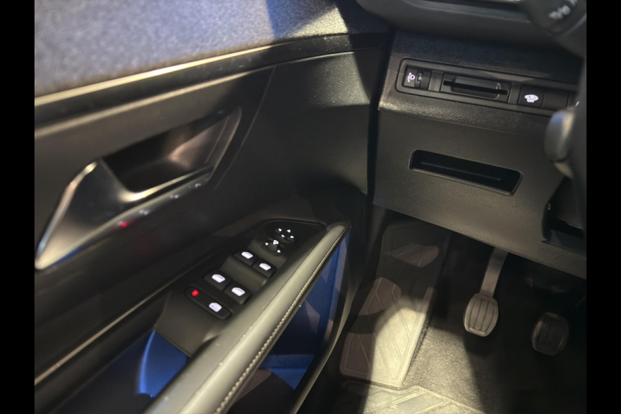 Peugeot 3008 1.2 PureTech GT Line | Pano | Camera | Parksensors | Vol Leder | Sfeer |