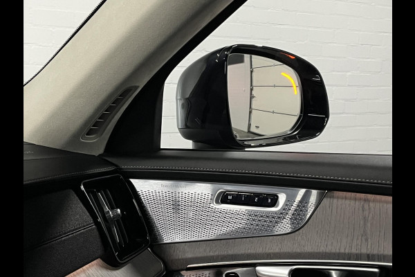 Volvo XC90 T8 AWD Ultra Dark Luchtvering | Massage | Bowers & Wilkins | Trekhaak | Adapt. Cruise | Stoelventilatie | 22" wielen | 360 camera | Head-up