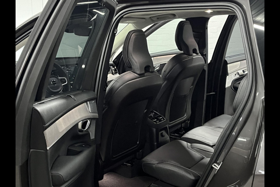 Volvo XC90 T8 AWD Ultra Dark Luchtvering | Massage | Bowers & Wilkins | Trekhaak | Adapt. Cruise | Stoelventilatie | 22" wielen | 360 camera | Head-up