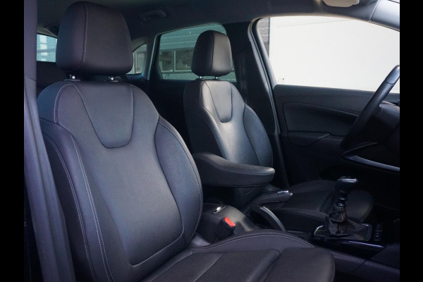 Opel Crossland X 1.2 Turbo Ultimate Leder interieur