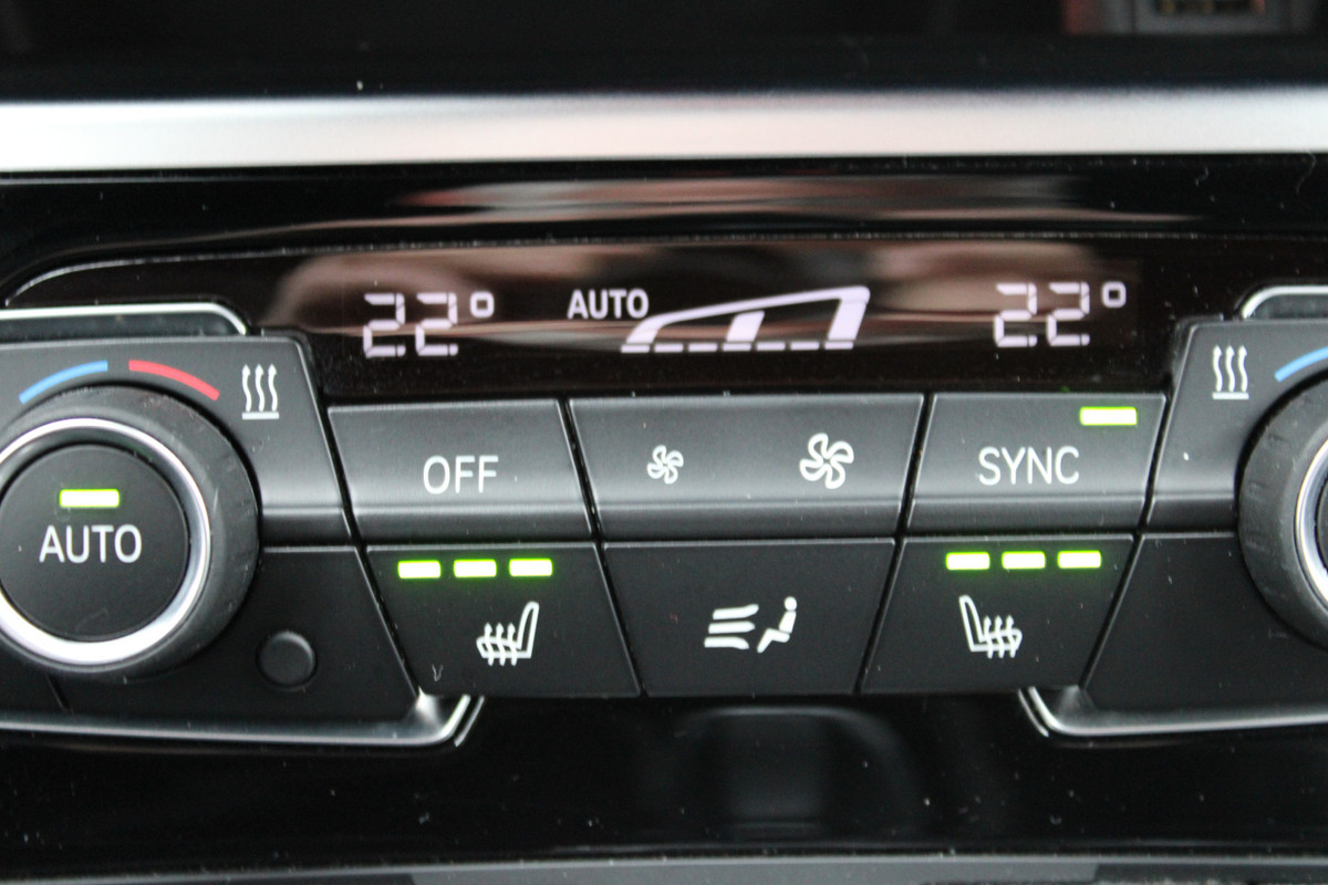 BMW 2 Serie Active Tourer 225xe PHEV High Exe SOh 90.6% M-SPORT LEER LED NAVI 36000KM!!!