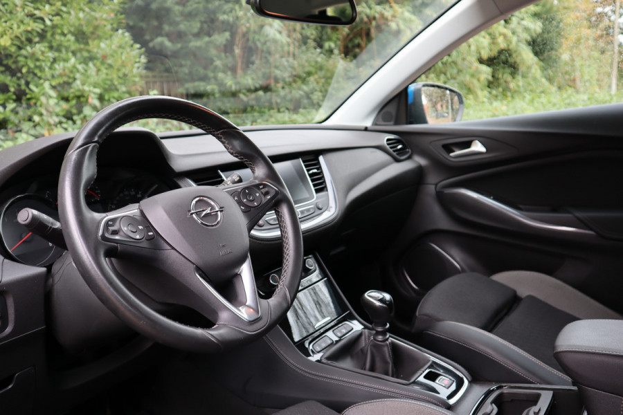 Opel Grandland X 1.2 Turbo Business + | Navi | Carplay | Cruise control |