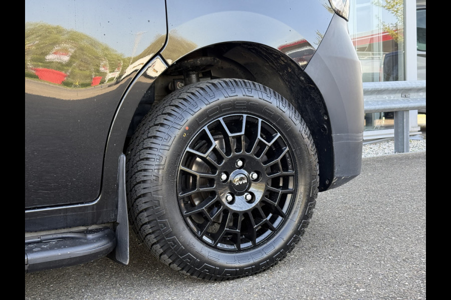 Renault Master T35 2.3 dCi 150 L2H2 ZB-Edition | Trekhaak | Carplay | Treeplanken | 18'' Sportvelgen