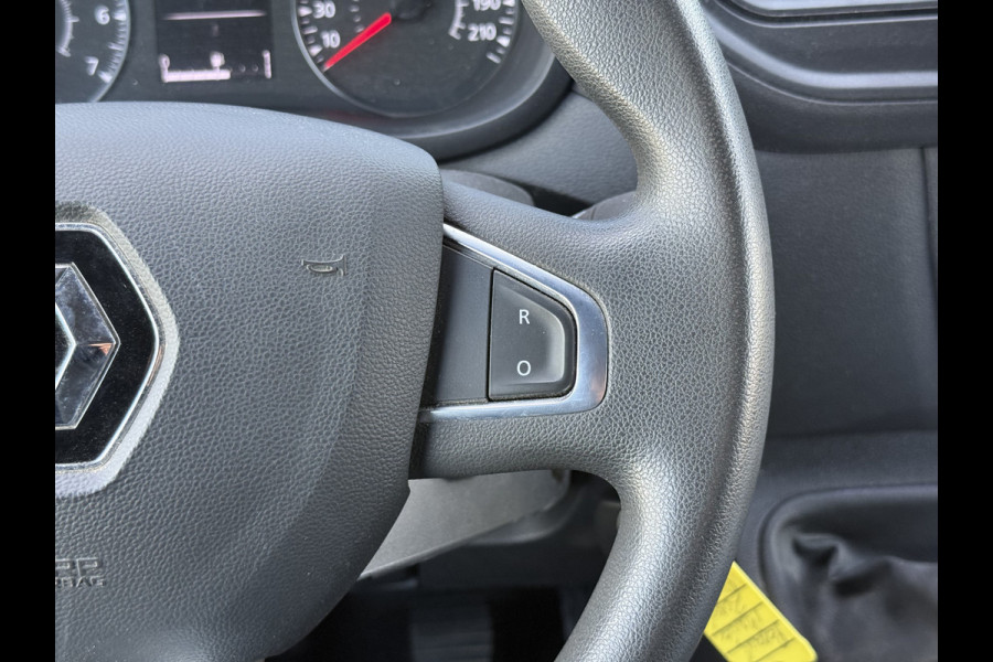 Renault Master T35 2.3 dCi 150 L2H2 ZB-Edition | Trekhaak | Carplay | Treeplanken | 18'' Sportvelgen