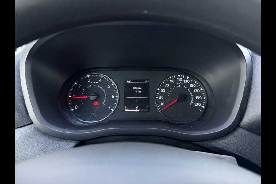 Renault Master T35 2.3 dCi 150 L2H2 ZB-Edition | Trekhaak | Carplay | Treeplanken | 18'' Sportvelgen