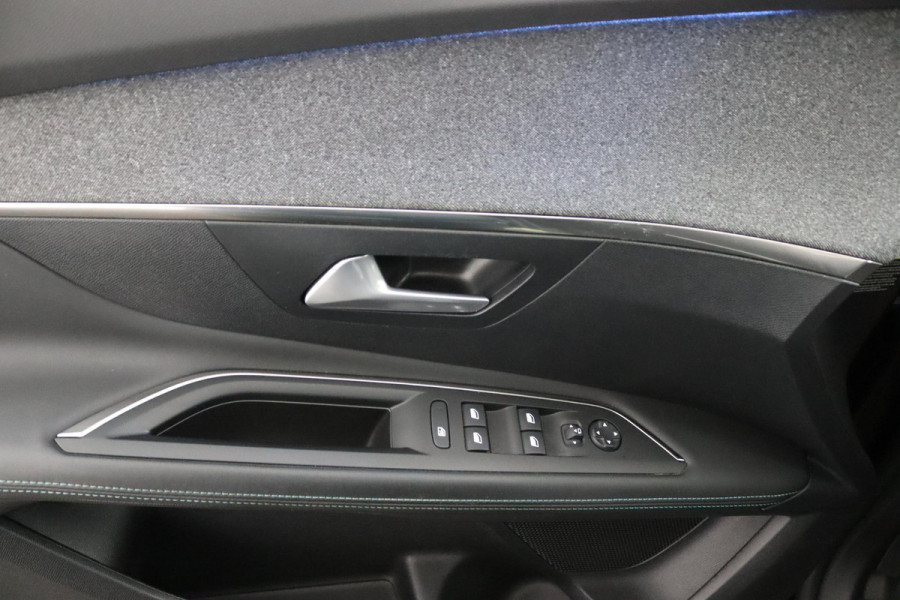 Peugeot 3008 1.2 Allure*130PK*ECC*CRUISE*NAVI*CAM*CARPLAY*