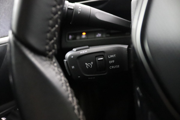 Peugeot 3008 1.2 Allure*130PK*ECC*CRUISE*NAVI*CAM*CARPLAY*