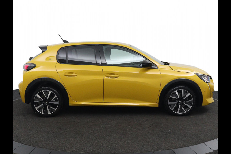 Peugeot 208 1.2 GT*AUTOM.*ECC*CRUISE*NAVI*CAM*CARPLAY