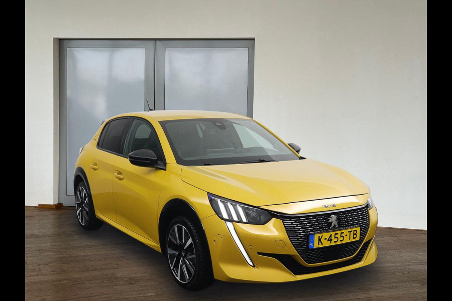 Peugeot 208 1.2 GT*AUTOM.*ECC*CRUISE*NAVI*CAM*CARPLAY