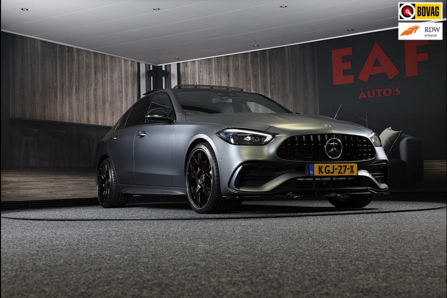 Mercedes-Benz C-Klasse 300 e AMG 63 Look / Massage / Burmester / Head Up / 360 Camera / Acc / Elek Stoelen / Open Pano / 20 Inch