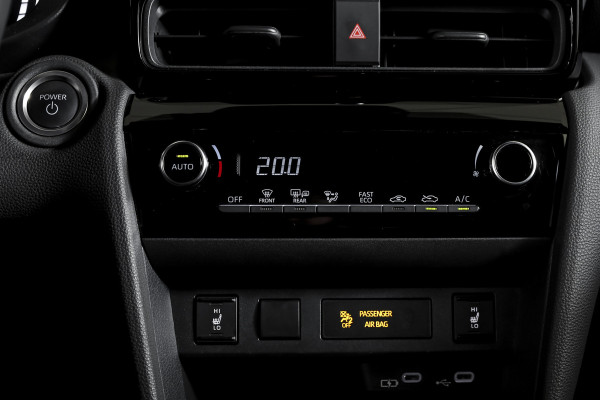 Toyota Yaris Cross 1.5 Hybrid 115 Dynamic | Dig.Cockpit | Adapt.Cruise | Stoel-+stuurverwarming | Camera | PDC | NAV+App.Connect | Auto.Airco | LM 17" | 6966