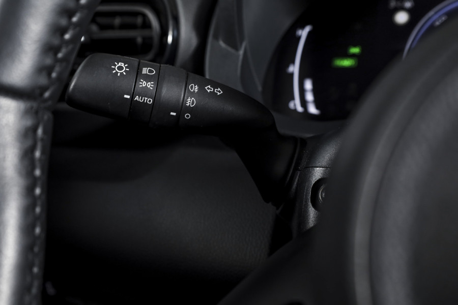 Toyota Yaris Cross 1.5 Hybrid 115 Dynamic | Dig.Cockpit | Adapt.Cruise | Stoel-+stuurverwarming | Camera | PDC | NAV+App.Connect | Auto.Airco | LM 17" | 6966
