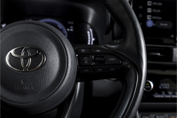 Toyota Yaris Cross 1.5 Hybrid 115 Dynamic | Dig.Cockpit | Adapt.Cruise | Stoel-+stuurverwarming | Camera | PDC | NAV+App.Connect | Auto.Airco | LM 17" | 6966