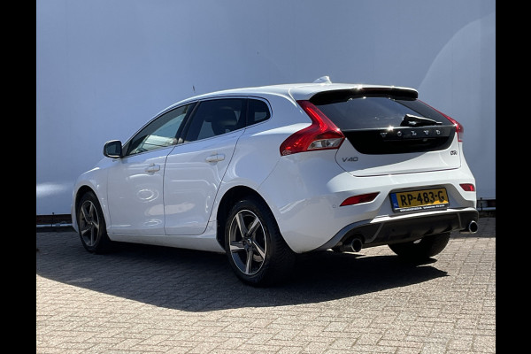 Volvo V40 2.0 D3 Business Sport Automaat Pano Nav/Cam Stoelverw Leer Orig.NL Voll.Onderhouden!