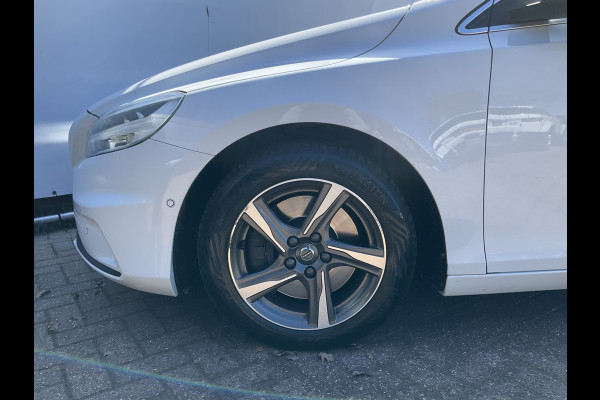 Volvo V40 2.0 D3 Business Sport Automaat Pano Nav/Cam Stoelverw Leer Orig.NL Voll.Onderhouden!