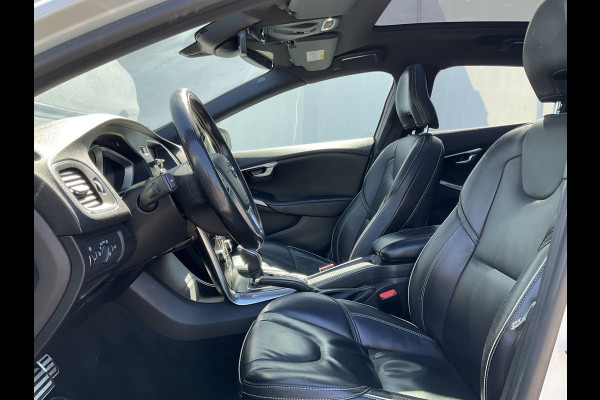 Volvo V40 2.0 D3 Business Sport Automaat Pano Nav/Cam Stoelverw Leer Orig.NL Voll.Onderhouden!