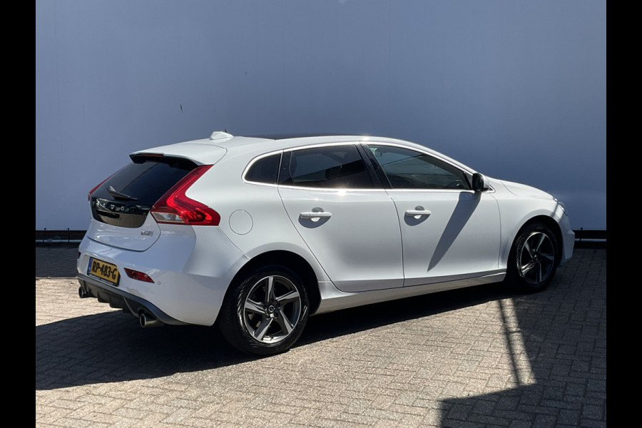 Volvo V40 2.0 D3 Business Sport Automaat Pano Nav/Cam Stoelverw Leer Orig.NL Voll.Onderhouden!