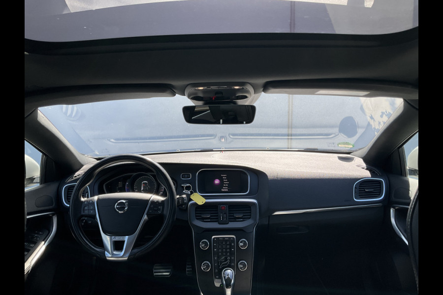 Volvo V40 2.0 D3 Business Sport Automaat Pano Nav/Cam Stoelverw Leer Orig.NL Voll.Onderhouden!