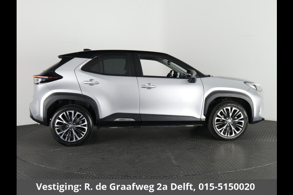 Toyota Yaris Cross 1.5 Hybrid Executive Bi-Tone | Panoramadak | Apple Carplay & AndroidAUTO | Dodehoek Detectie