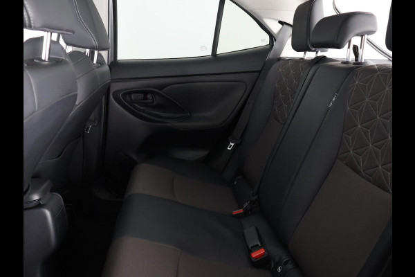 Toyota Yaris Cross 1.5 Hybrid Executive Bi-Tone | Panoramadak | Apple Carplay & AndroidAUTO | Dodehoek Detectie