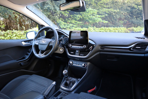 Ford Fiesta 1.0 EcoBoost Titanium | Carplay | Parkeersensoren |