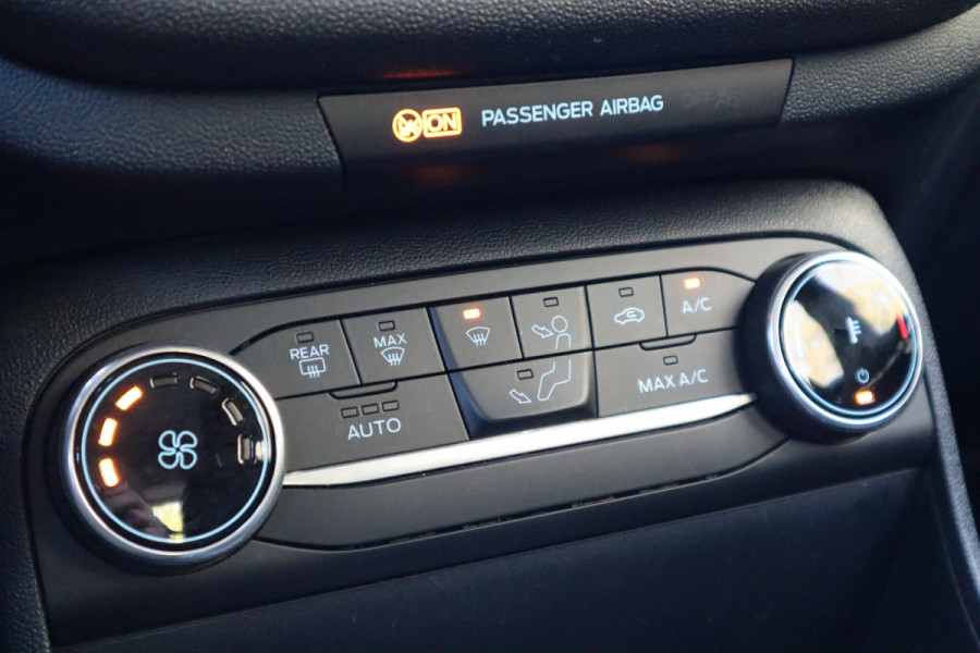 Ford Fiesta 1.0 EcoBoost Titanium | Carplay | Parkeersensoren |