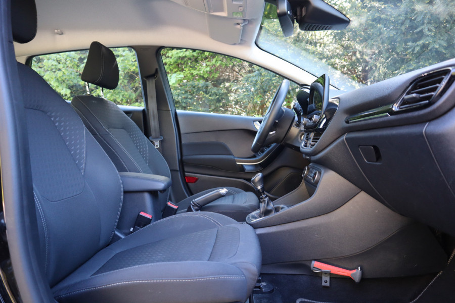 Ford Fiesta 1.0 EcoBoost Titanium | Carplay | Parkeersensoren |
