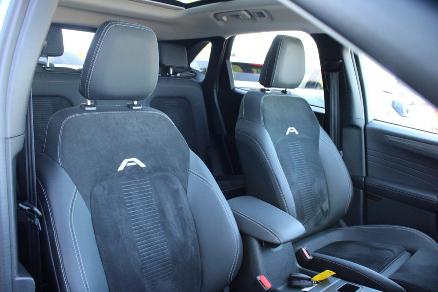 Ford Kuga 2.5 PHEV Active X 243pk | Driver Assistance Pack | Winterpack | Technology Pack | Panoramadak | All Weather Banden