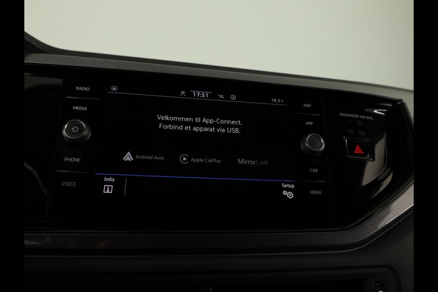 Volkswagen Polo 1.0 TSI Style | Automaat | Panoramadak |Carplay | Climatronic | Stoelverwarming |