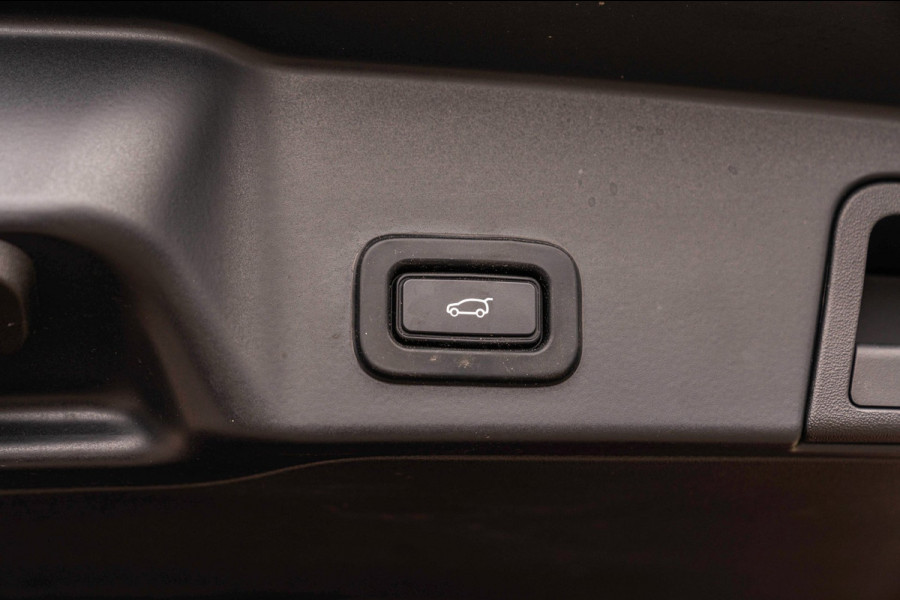 Land Rover Range Rover Evoque 2.0 P250 AWD R-Dynamic HSE ACC Meridian Leder Memory Keyless 20''