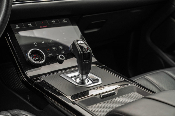 Land Rover Range Rover Evoque 2.0 P250 AWD R-Dynamic HSE ACC Meridian Leder Memory Keyless 20''