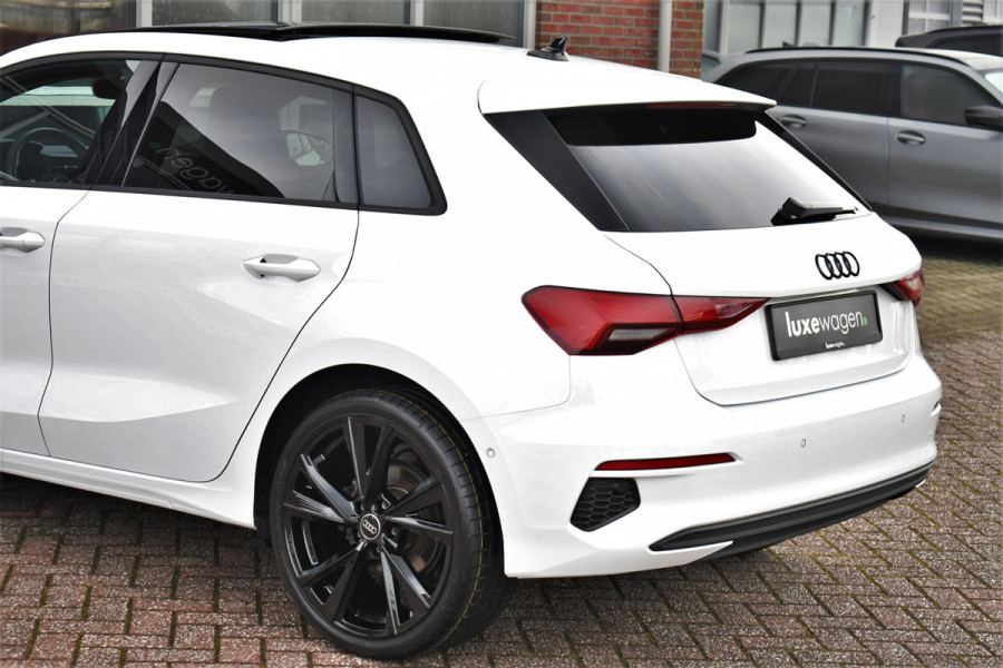 Audi A3 Sportback 35 TFSI 150pk Pano El-Klep Keyless Optic-black Carplay