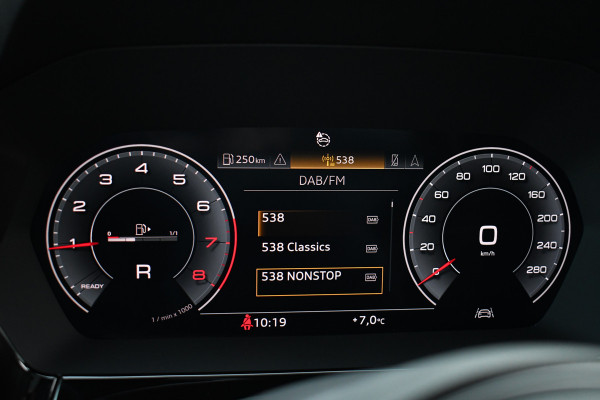 Audi A3 Sportback 35 TFSI 150pk Pano El-Klep Keyless Optic-black Carplay