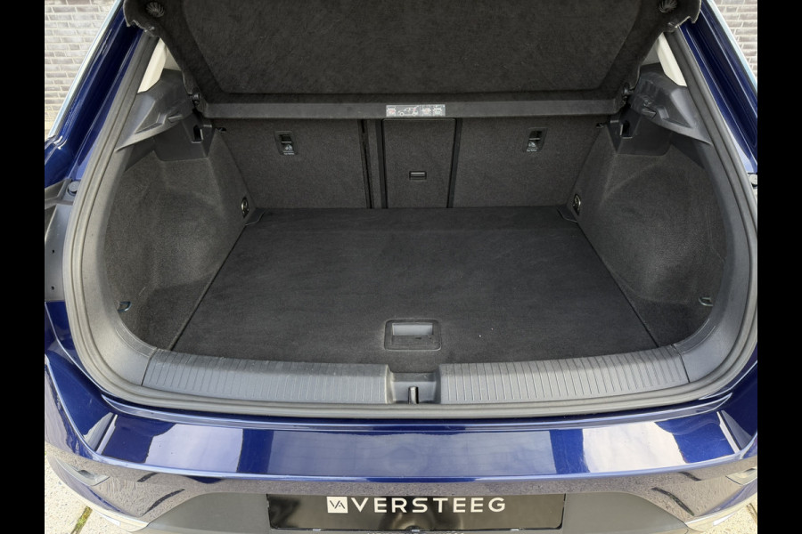 Volkswagen T-Roc 1.5 TSI Sport LED | Trekhaak | Carplay | Camera | Virtual Cockpit | PDC