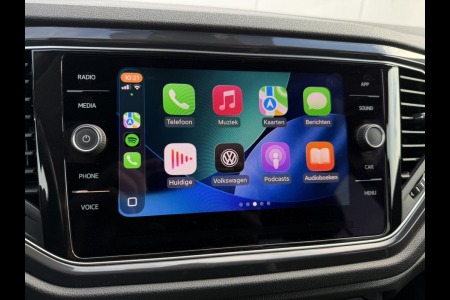 Volkswagen T-Roc 1.5 TSI Sport LED | Trekhaak | Carplay | Camera | Virtual Cockpit | PDC