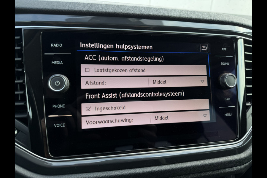 Volkswagen T-Roc 1.5 TSI Sport LED | Trekhaak | Carplay | Camera | Virtual Cockpit | PDC