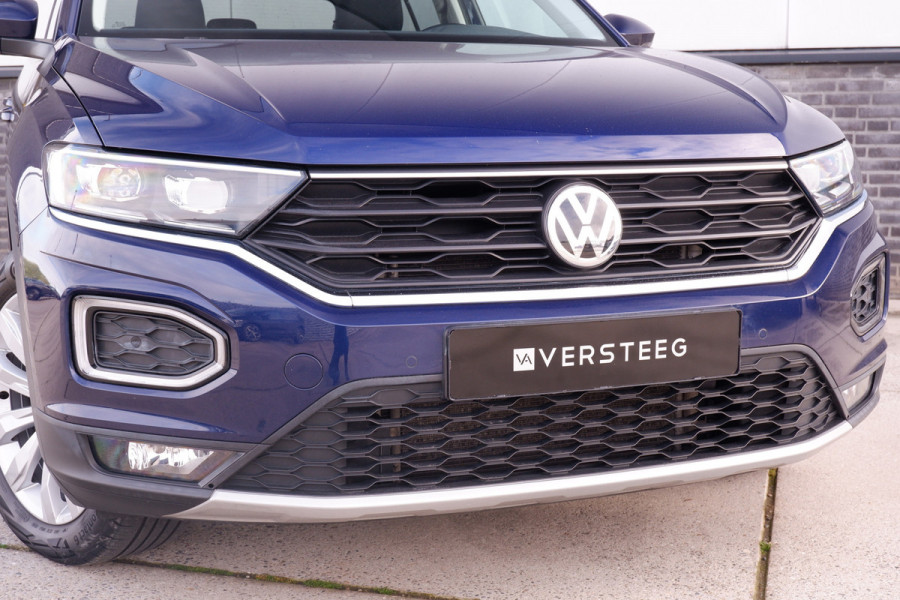 Volkswagen T-Roc 1.5 TSI Sport LED | Trekhaak | Carplay | Camera | Virtual Cockpit | PDC