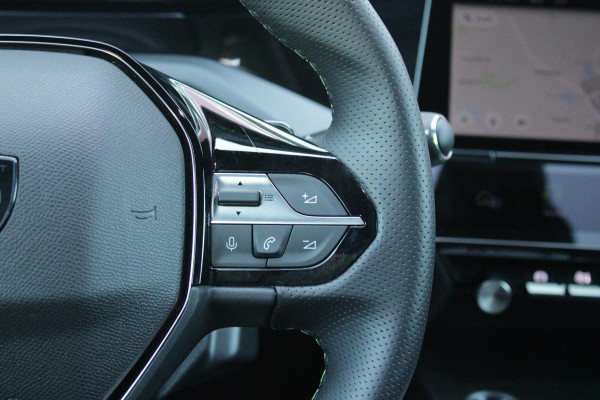 Peugeot 408 1.2 Hybrid 145PK AUTOMAAT GT | 360° CAMERA | DODEHOEK DETECTIE | KEYLESS ENTRY/START | ADAPTIVE CRUISE CONTROL | NAVIGATIE | DRAADLOZE APPLE CARPLAY/ANDROID AUTO | PARKEERSENSOREN VOOR + ACHTER | LED MATRIX KOPLAMPEN | 19" LICHTMETALEN VELGEN | ELEKTRISCH BEDIENBARE ACHTERKLEP | CLIMATE CONTROL | STUUR VERWARMING |