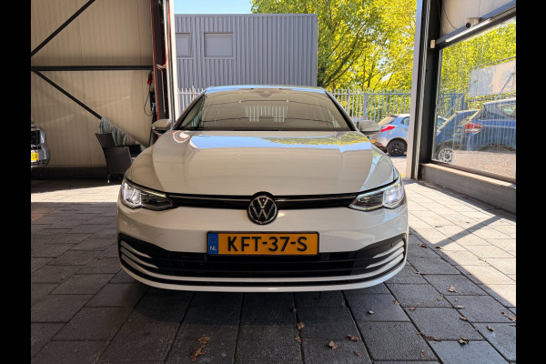Volkswagen Golf 1.0 eTSI Move IQ Drive Virtuall ACC Carplay Sfeer Stoel/stuurverw