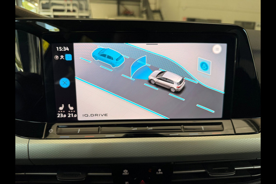 Volkswagen Golf 1.0 eTSI Move IQ Drive Virtuall ACC Carplay Sfeer Stoel/stuurverw
