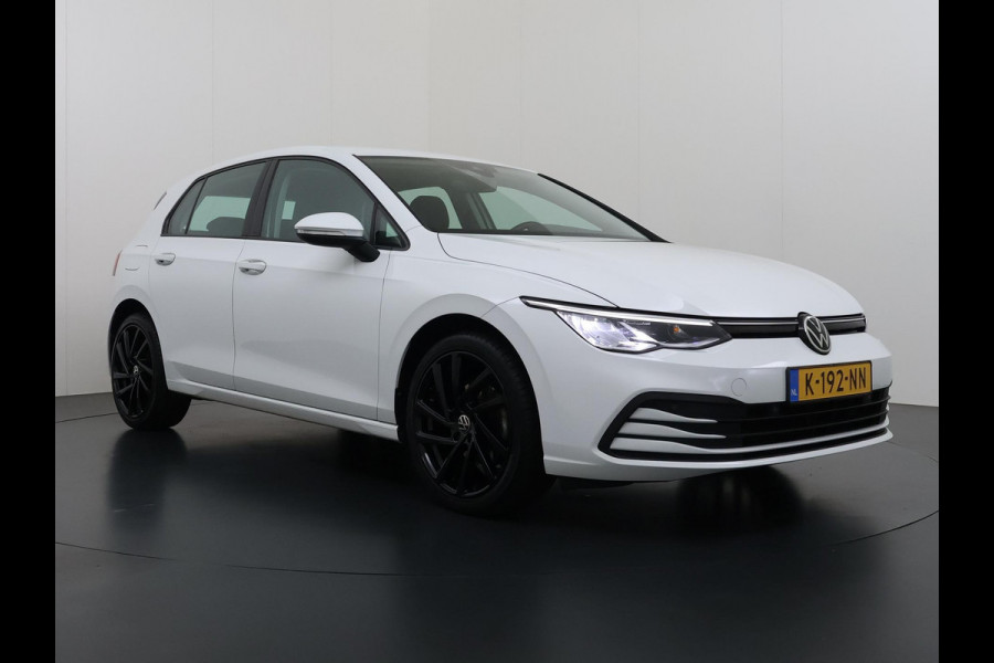 Volkswagen Golf 1.0 eTSI Life Business AUTOMAAT| ADAPTIVE CRUISE CONTROL| STOEL+ STUURVERWARMING| APPLE CARPLAY/ ANDROID AUTO| 18 INCH HOOGLANS ZWARTE VELGEN| BTW| RIJKLAAPRIJS INCL. 12 MND BOVAG GARANTIE