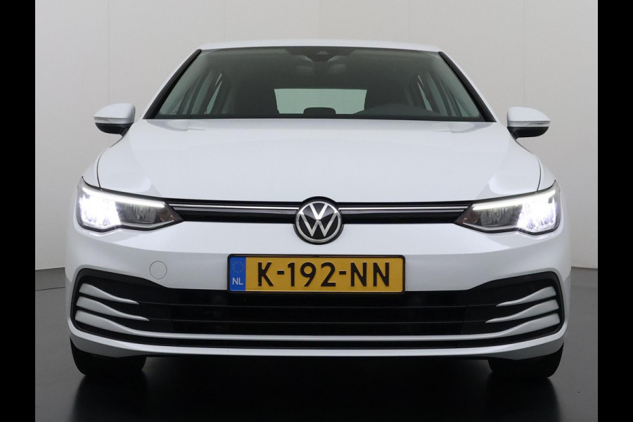 Volkswagen Golf 1.0 eTSI Life Business AUTOMAAT| ADAPTIVE CRUISE CONTROL| STOEL+ STUURVERWARMING| APPLE CARPLAY/ ANDROID AUTO| 18 INCH HOOGLANS ZWARTE VELGEN| BTW| RIJKLAAPRIJS INCL. 12 MND BOVAG GARANTIE