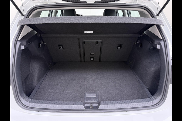 Volkswagen Golf 1.0 eTSI Life Business AUTOMAAT| ADAPTIVE CRUISE CONTROL| STOEL+ STUURVERWARMING| APPLE CARPLAY/ ANDROID AUTO| 18 INCH HOOGLANS ZWARTE VELGEN| BTW| RIJKLAAPRIJS INCL. 12 MND BOVAG GARANTIE