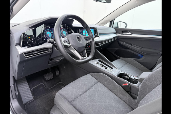 Volkswagen Golf 1.0 eTSI Life Business AUTOMAAT| ADAPTIVE CRUISE CONTROL| STOEL+ STUURVERWARMING| APPLE CARPLAY/ ANDROID AUTO| 18 INCH HOOGLANS ZWARTE VELGEN| BTW| RIJKLAAPRIJS INCL. 12 MND BOVAG GARANTIE