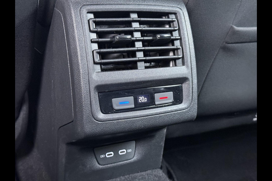 Volkswagen Golf 1.0 eTSI Life Business AUTOMAAT| ADAPTIVE CRUISE CONTROL| STOEL+ STUURVERWARMING| APPLE CARPLAY/ ANDROID AUTO| 18 INCH HOOGLANS ZWARTE VELGEN| BTW| RIJKLAAPRIJS INCL. 12 MND BOVAG GARANTIE