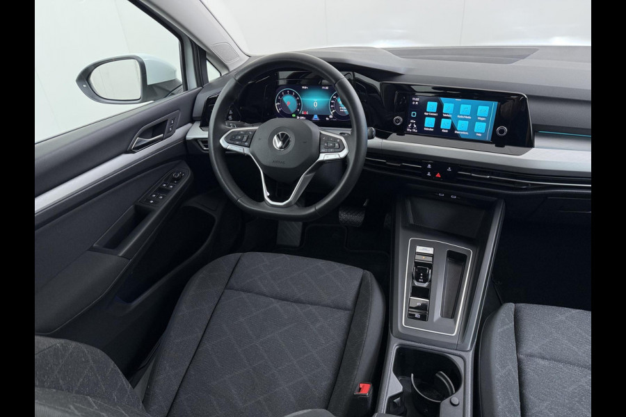 Volkswagen Golf 1.0 eTSI Life Business AUTOMAAT| ADAPTIVE CRUISE CONTROL| STOEL+ STUURVERWARMING| APPLE CARPLAY/ ANDROID AUTO| 18 INCH HOOGLANS ZWARTE VELGEN| BTW| RIJKLAAPRIJS INCL. 12 MND BOVAG GARANTIE