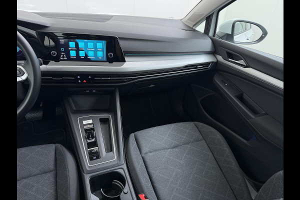 Volkswagen Golf 1.0 eTSI Life Business AUTOMAAT| ADAPTIVE CRUISE CONTROL| STOEL+ STUURVERWARMING| APPLE CARPLAY/ ANDROID AUTO| 18 INCH HOOGLANS ZWARTE VELGEN| BTW| RIJKLAAPRIJS INCL. 12 MND BOVAG GARANTIE
